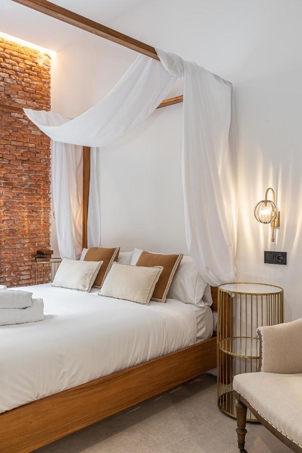 Queens House Chueca Madrid Ngoại thất bức ảnh