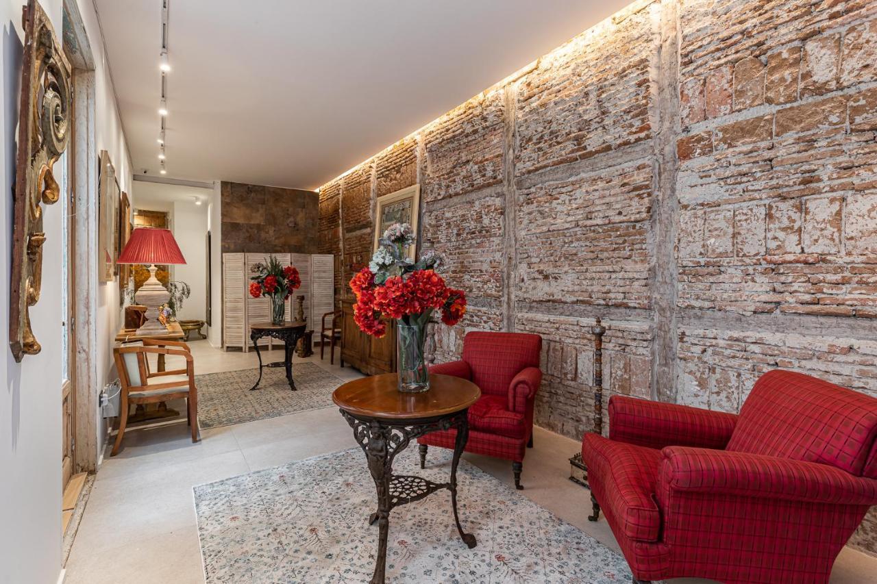 Queens House Chueca Madrid Ngoại thất bức ảnh