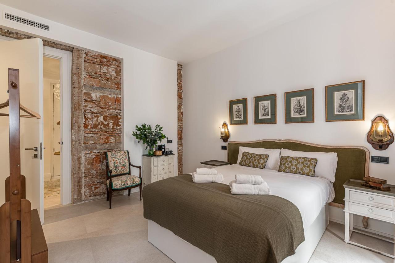 Queens House Chueca Madrid Ngoại thất bức ảnh