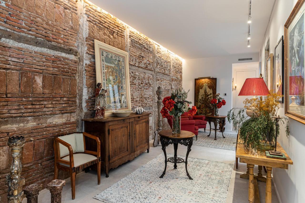 Queens House Chueca Madrid Ngoại thất bức ảnh