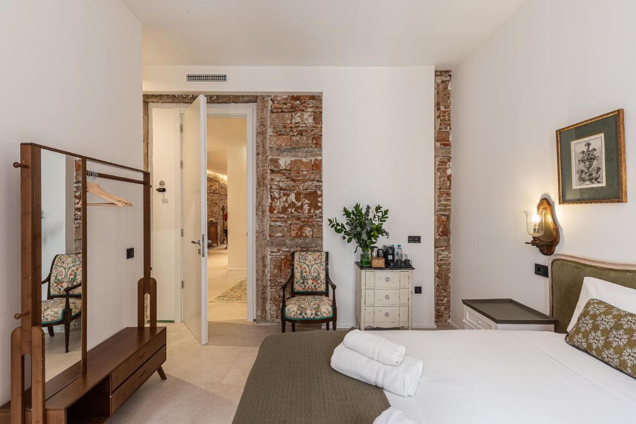 Queens House Chueca Madrid Ngoại thất bức ảnh