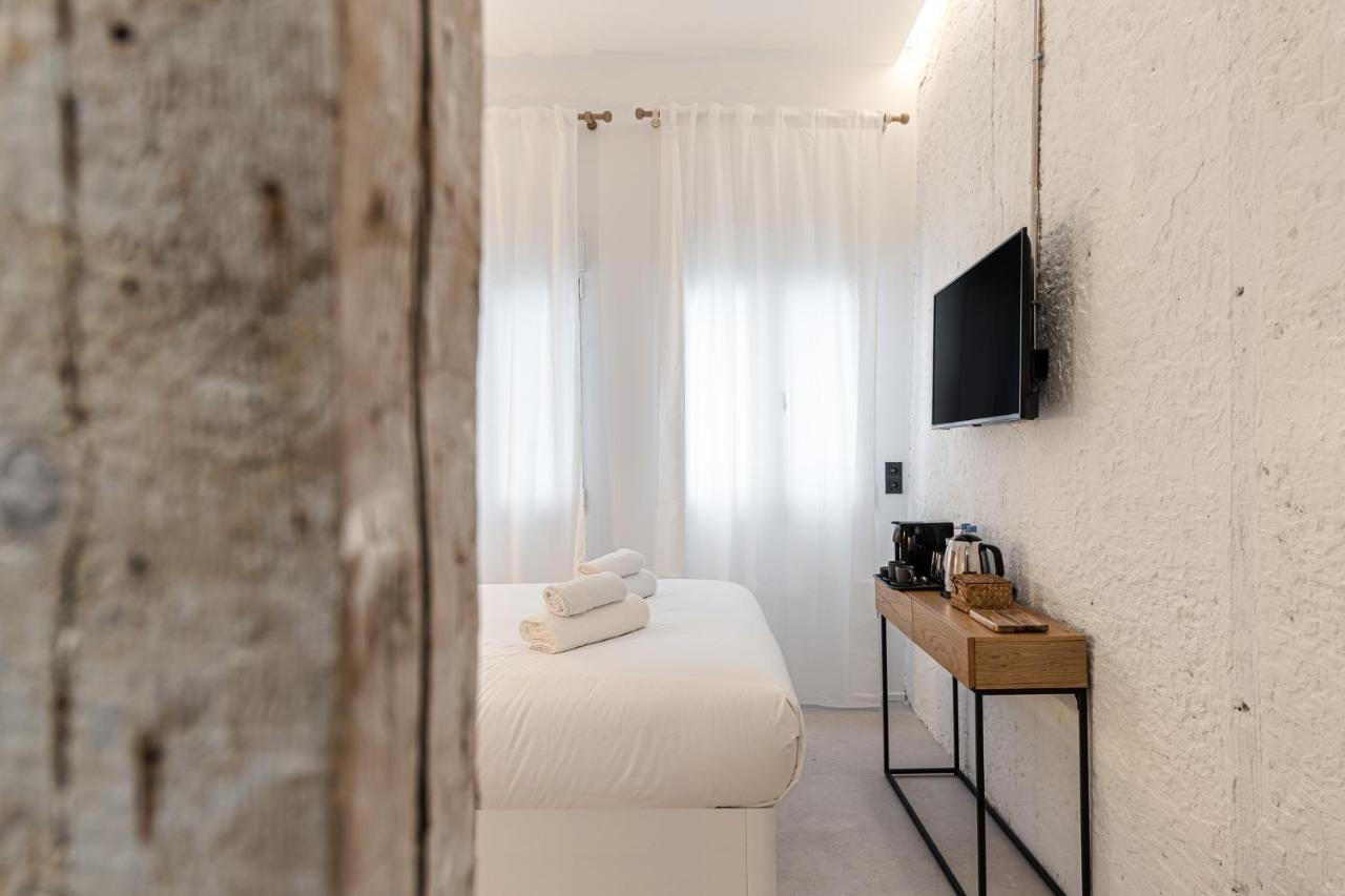 Queens House Chueca Madrid Ngoại thất bức ảnh