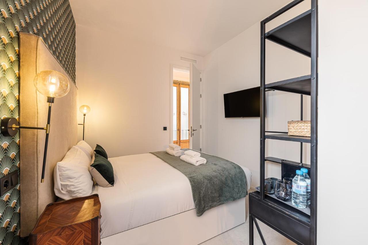Queens House Chueca Madrid Ngoại thất bức ảnh