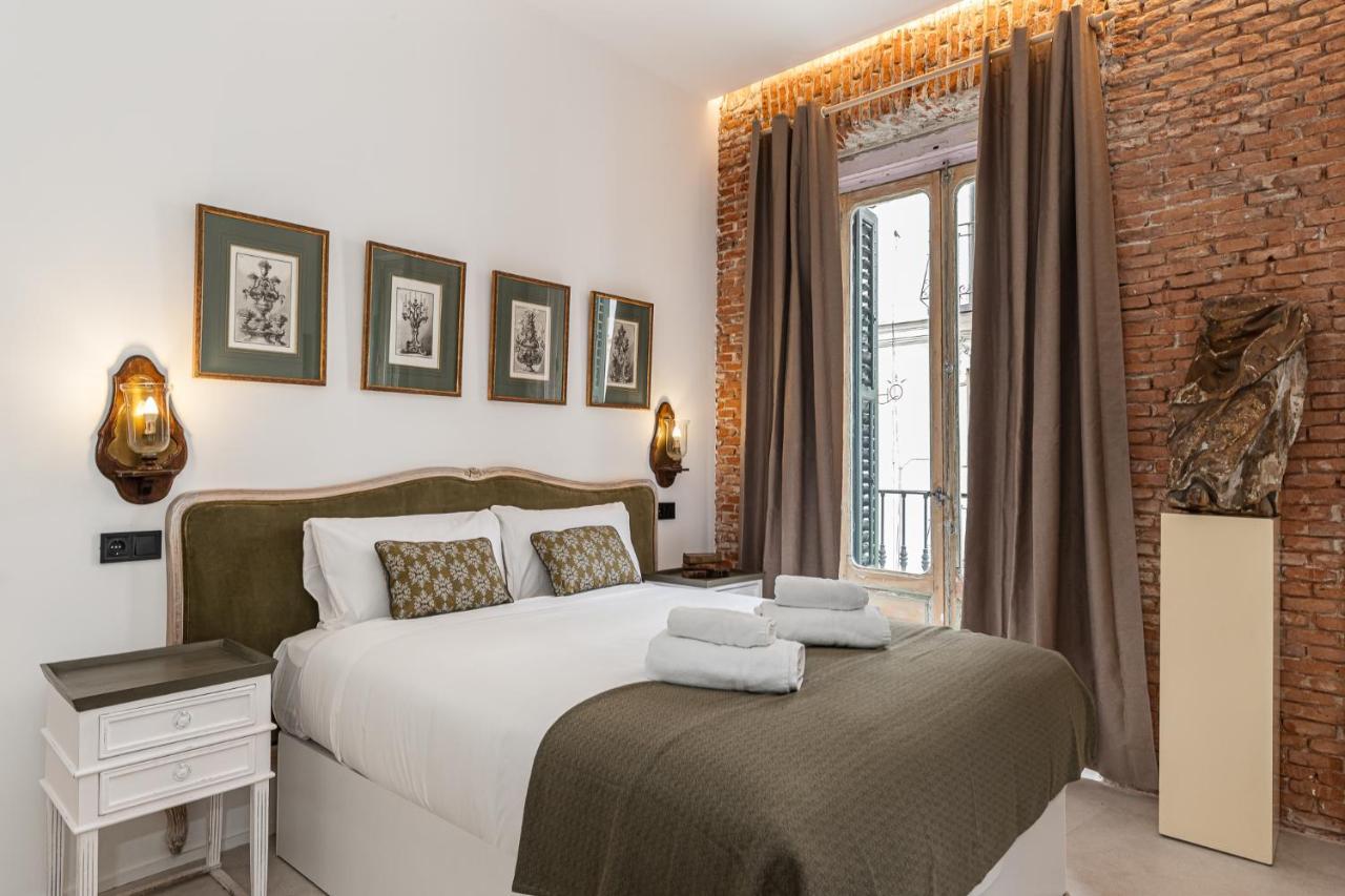 Queens House Chueca Madrid Ngoại thất bức ảnh
